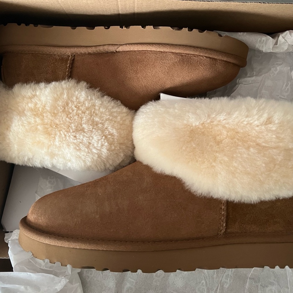 Ugg Classic Mini Fluff Women’s, Chestnut, Size 8
